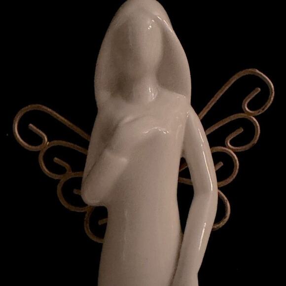 Vintage tall slim ceramic angel with gold detail wings and leaf details - Picture 2 of 9
